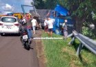 Carreta sai da pista, invade faixa contrária e bate em árvore na Rodovia do Contorno; motorista morre no local.