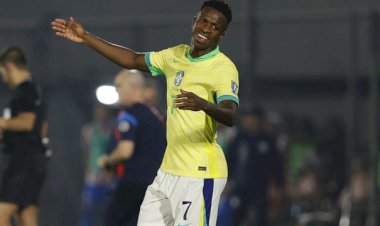 Brasil perde para o Paraguai e complica nas eliminatórias