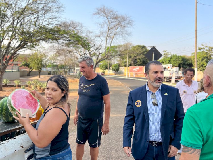 João Pinheiro retorna à Avenida João Ramalho e reafirma compromisso com trabalhadores e comerciantes