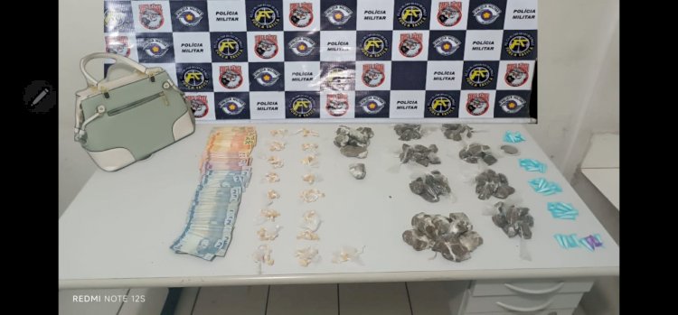 Policiais seguem rastro de porções de drogas e prendem traficante em Marília
